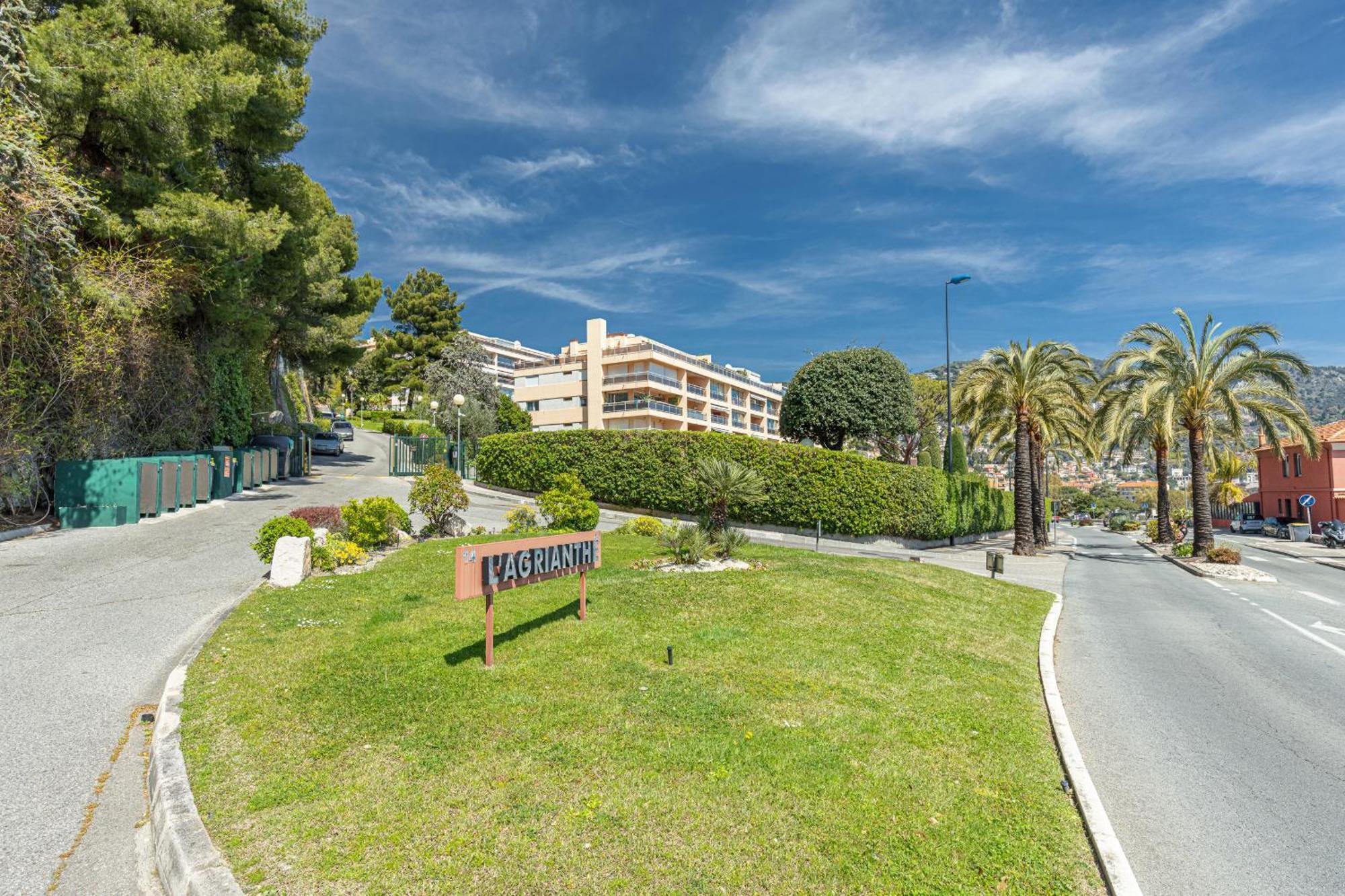 2 Bdr Villefranche-Sur-Mer Sea View Parking And Swimming Pool Екстер'єр фото
