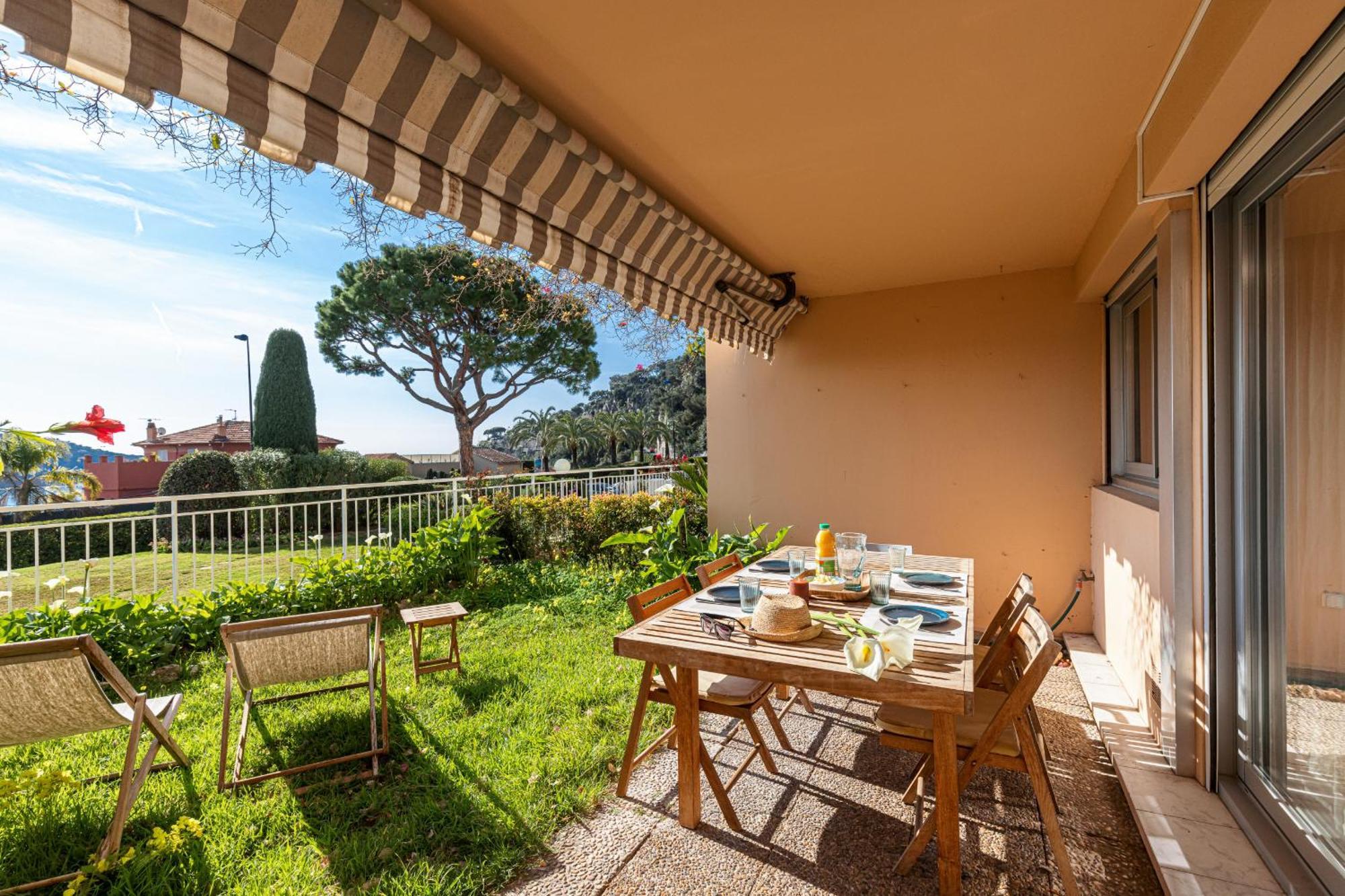 2 Bdr Villefranche-Sur-Mer Sea View Parking And Swimming Pool Екстер'єр фото