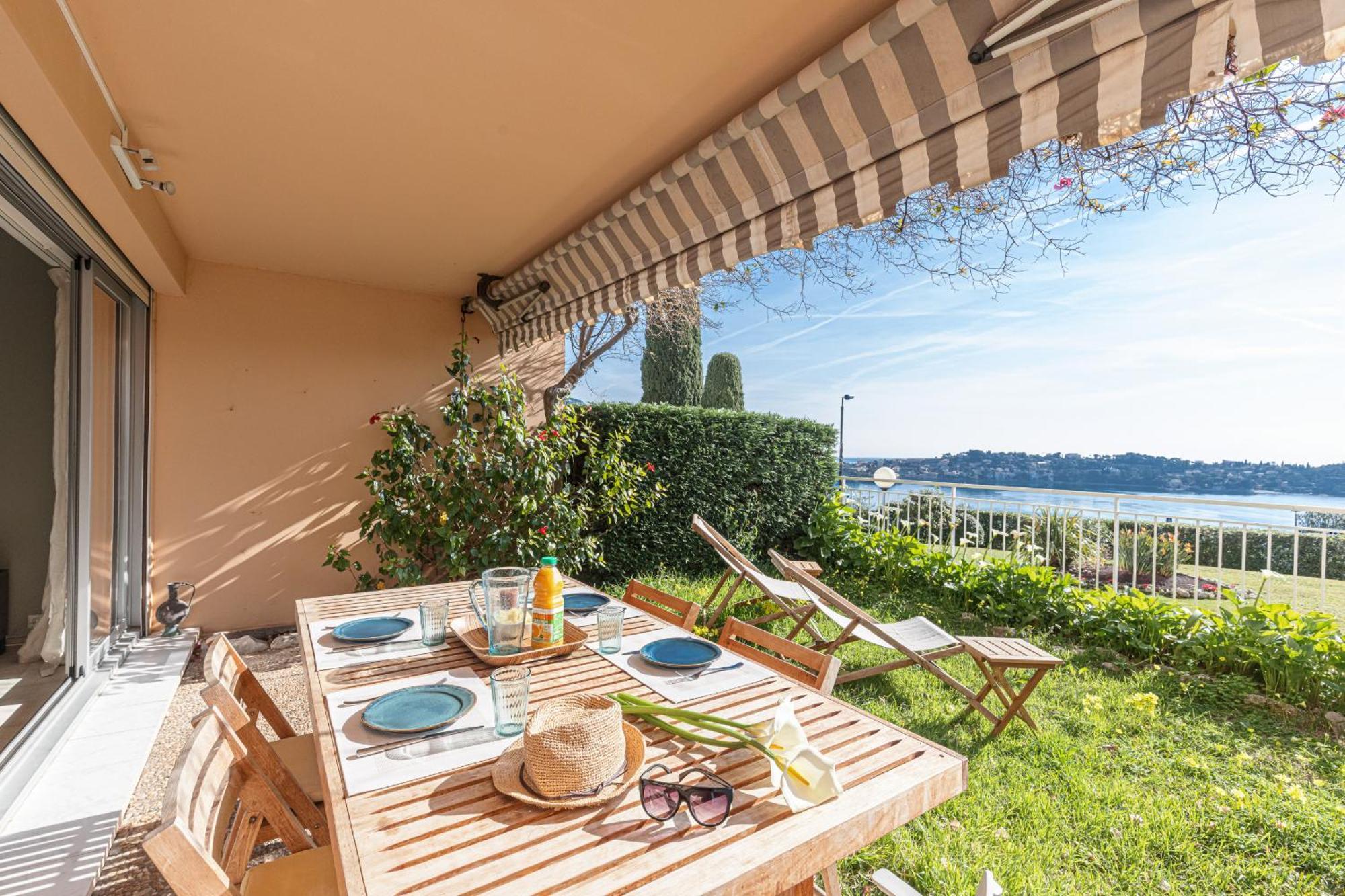2 Bdr Villefranche-Sur-Mer Sea View Parking And Swimming Pool Екстер'єр фото